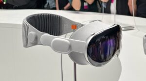 Apple Vision Pro Kinh thuc AR VR dau tien cua Apple